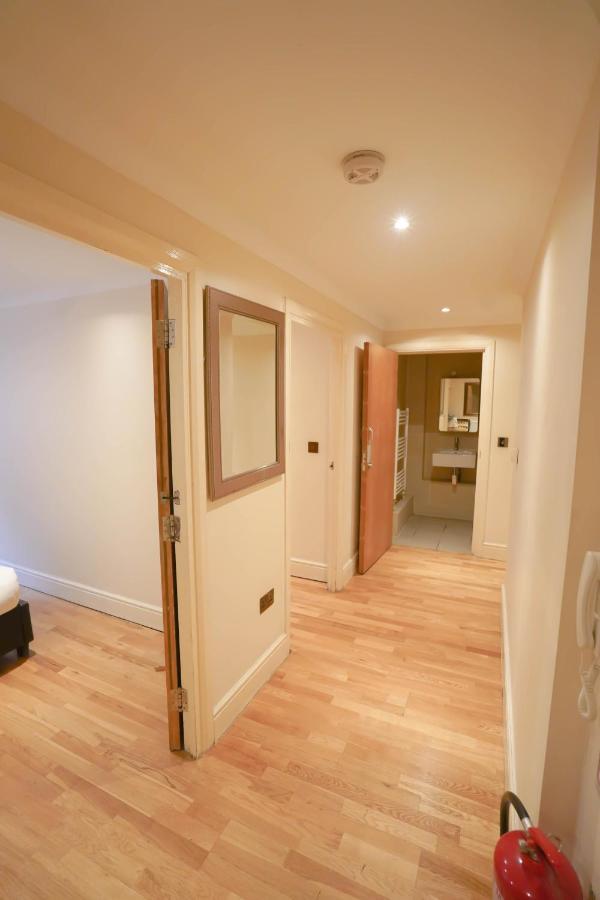 Apartamento Cosy 2-bed 2 Bathroom In *
